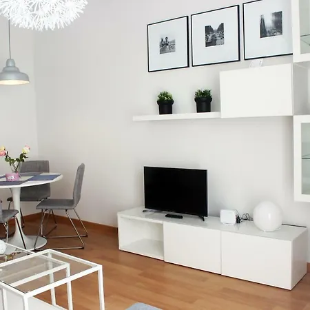 Jinetes 16, Pool, Historic Center, Free Parking, Quite Neighborhood, Ce Málaga