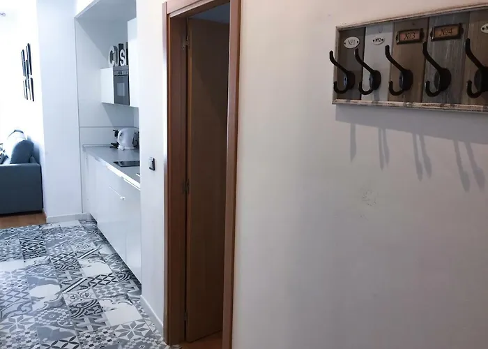 Jinetes 16, Pool, Historic Center, Free Parking, Quite Neighborhood, Ce * Málaga